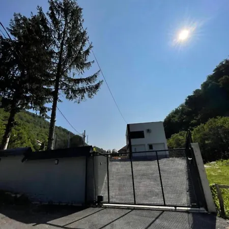 Daky Villa Semizovac